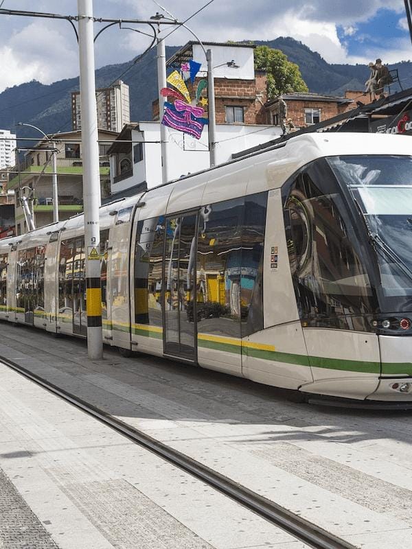 tranvia medellin Inicio
