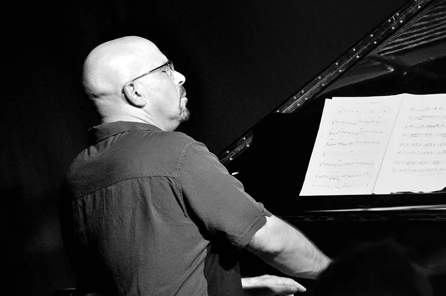 Eugene Uman Musico, Profesor y Precursor del Festival de Jazz de EAFIT